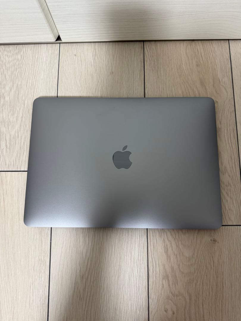 MacBook Air 13インチ256GB M1スペースグレイ