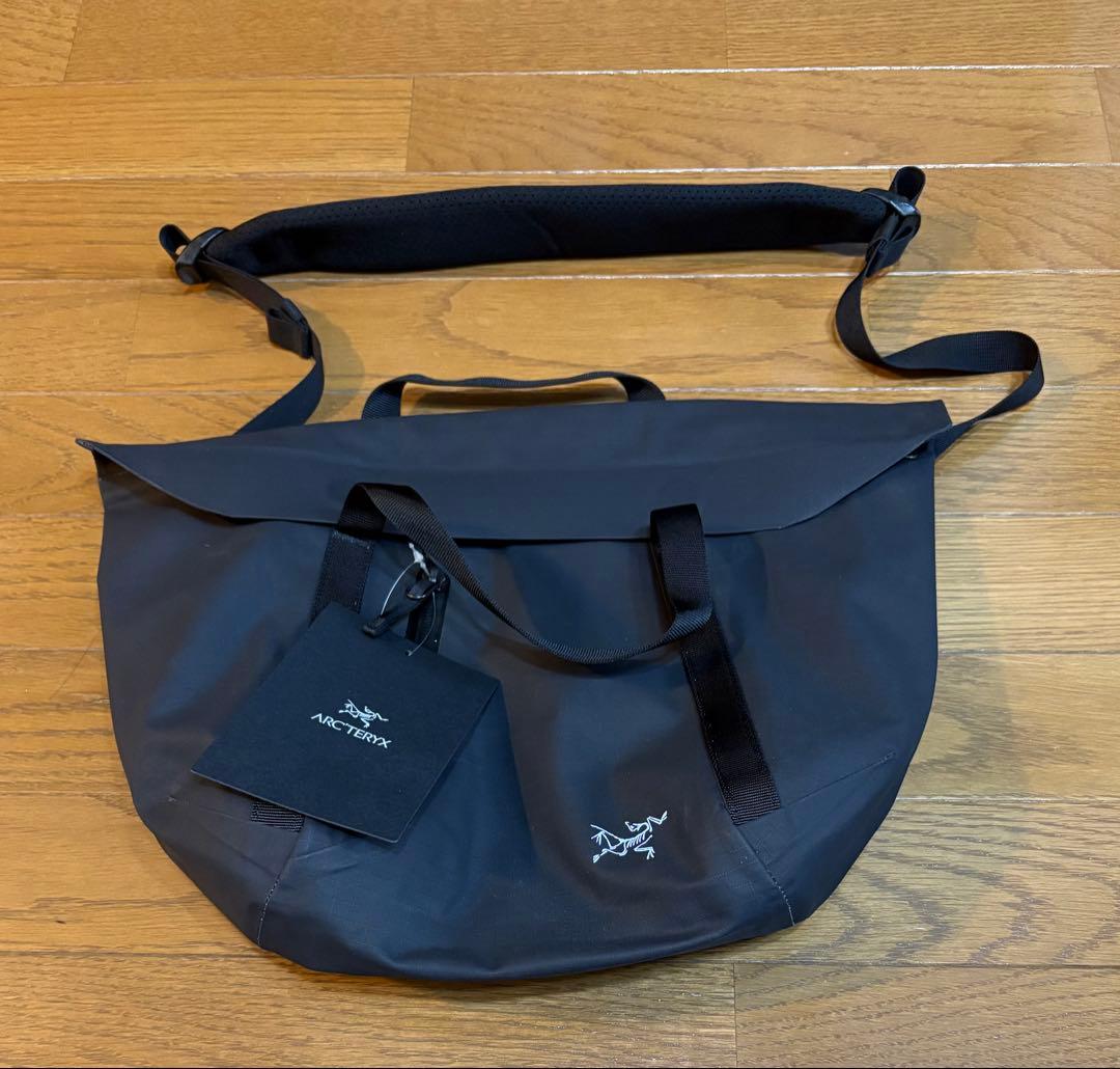 ARC'TERYX グランヴィル ショルダーバッグ BLACK