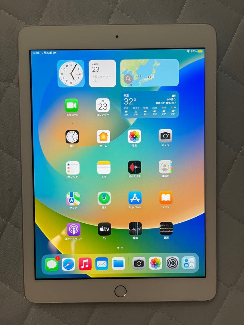 iPad 第5世代（32GB・ゴールド）動作良好！