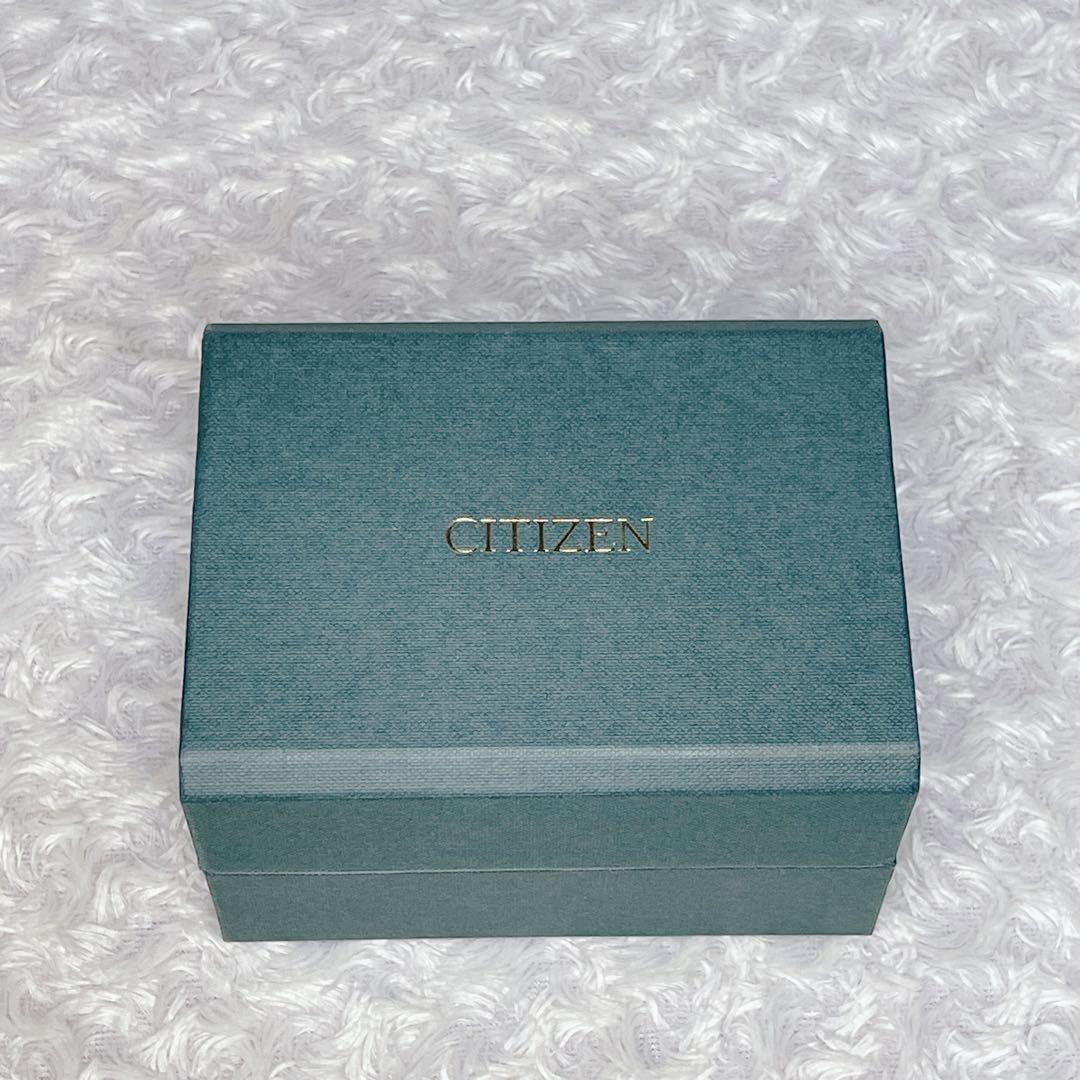 CITIZEN シチズン ATTESA アテッサ 電波 トノー型 文字盤ネイビー