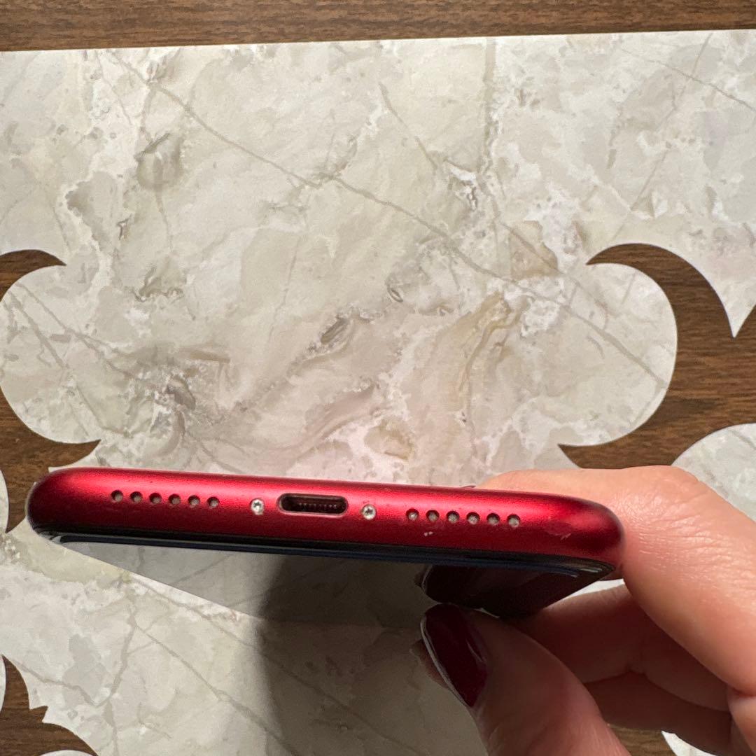 【美品】Apple iPhone 11 (PRODUCT)RED 64 GB