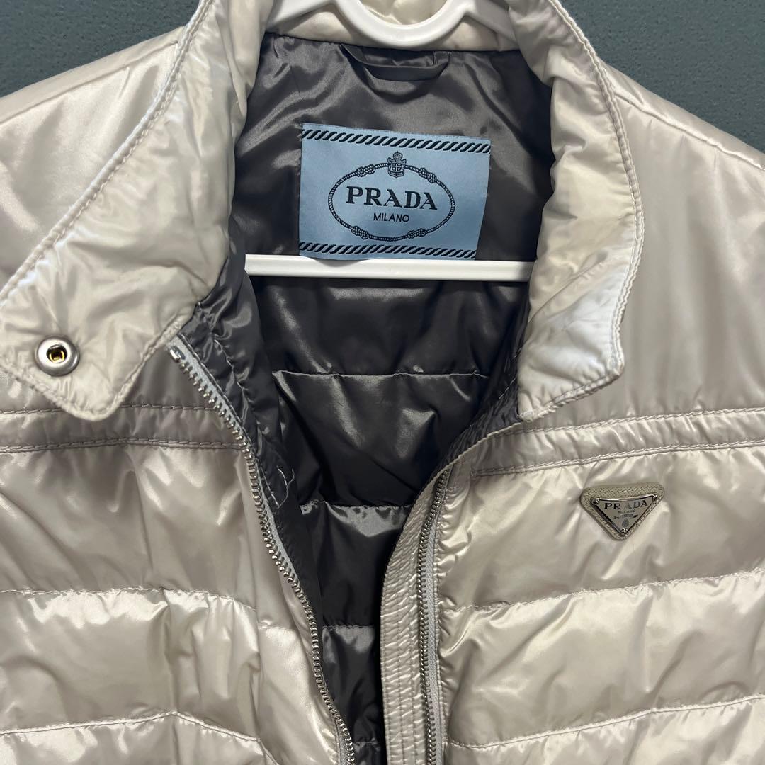 お正月セール✨　プラダ　ダウンベスト　38