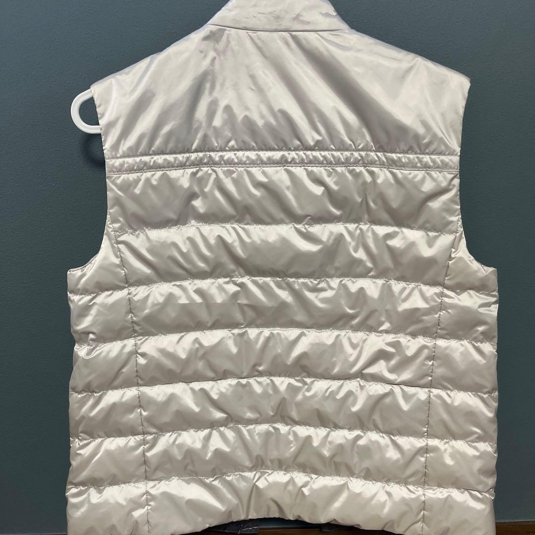 お正月セール✨　プラダ　ダウンベスト　38