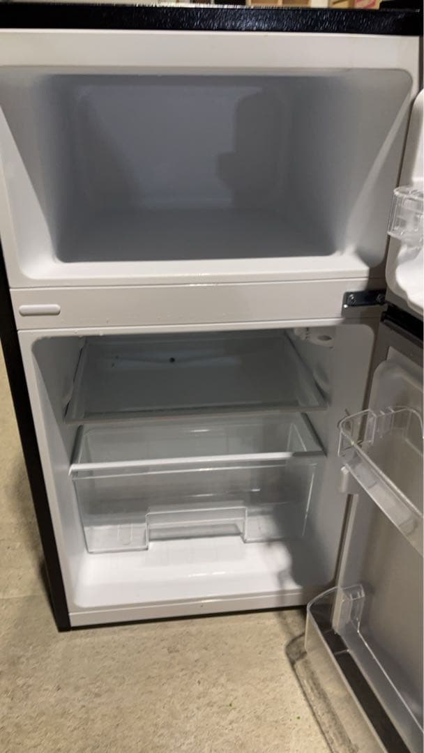 冷凍冷蔵庫　87ℓ 2024年製