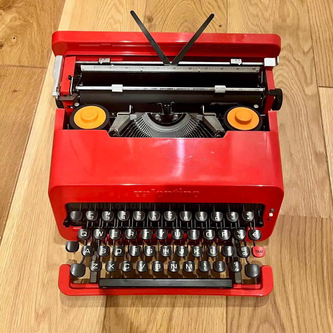 【バレンタイン】オリベッティ　タイプライターOlivetti Valentine