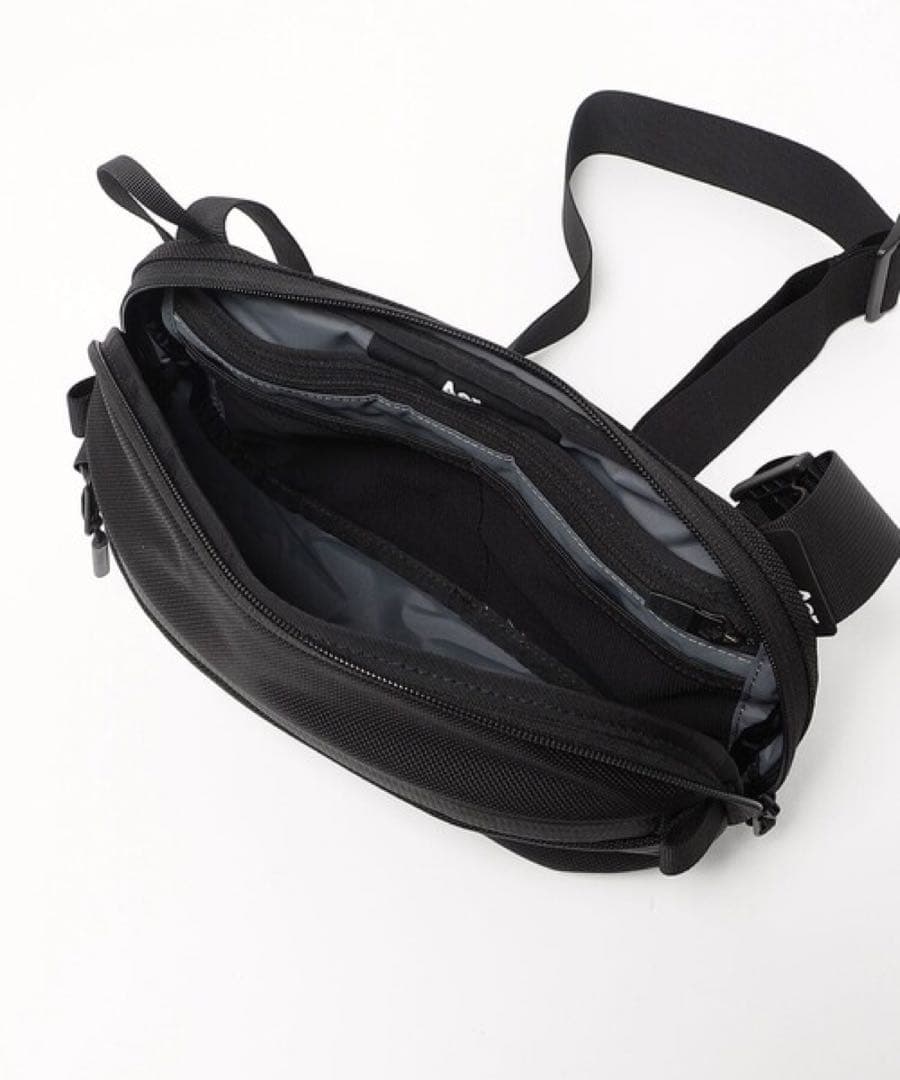 ＜Aer＞ DAY SLING 3L/スリングバッグ　【未使用品】