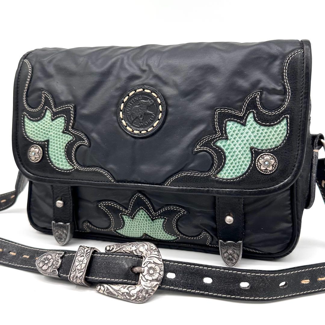 希少✨ハンティングワールド　ショルダーバッグ　コンチョ　バチューサー　リザード