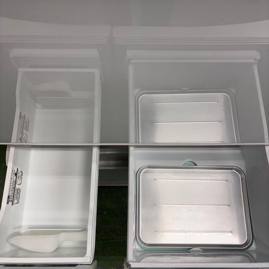 670 東芝大型冷蔵庫　400L強　小型　家庭用　自動製氷　ガラスパネル　右開き