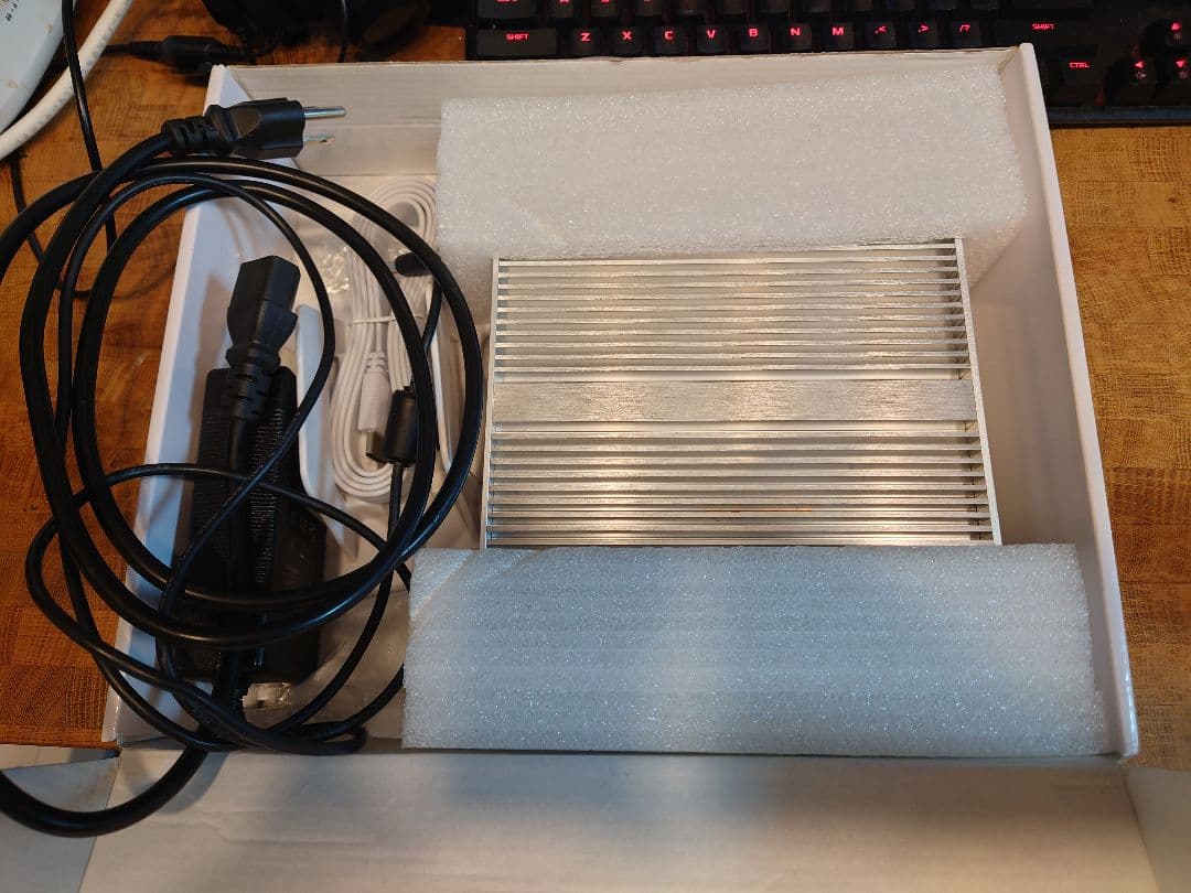 mini PC （SSD 250GB HDD 1T RAM 16G）