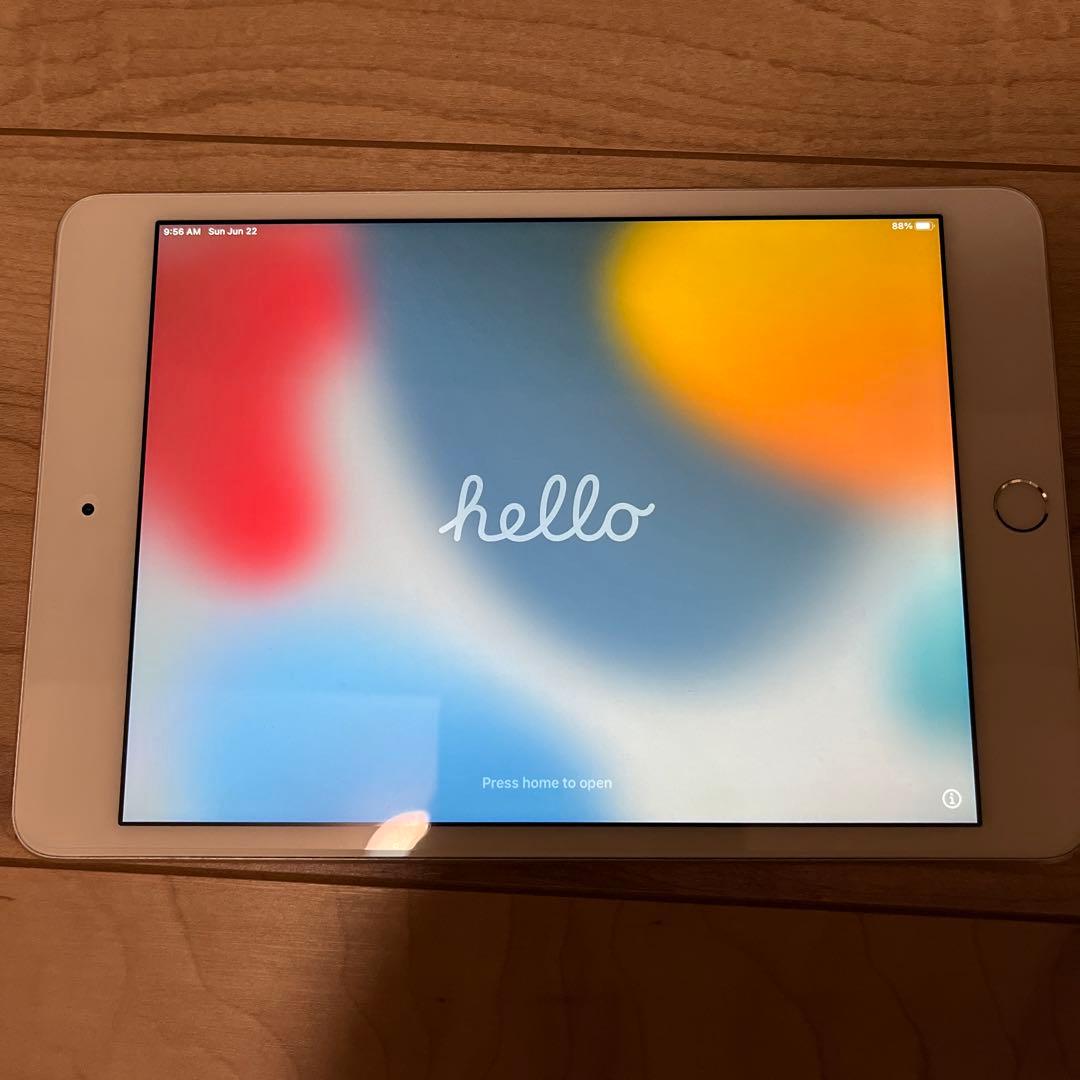 最終価格 iPad mini 4世代 128GB シルバー WiFiモデル