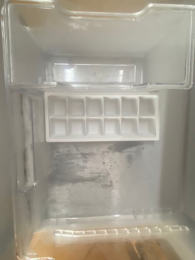 【2/14削除】SHARP冷蔵庫2023年製　SJ-D15JJ