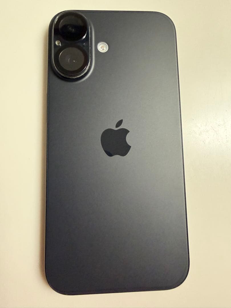 極美品　iPhone 16 128GB ブラック　バッテリー100% 箱付き