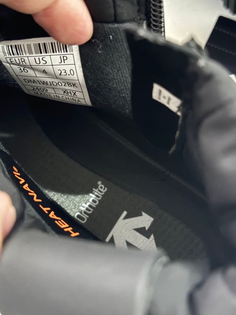 【新品未使用】DESCENT デサント ウィンターブーツ 黒ブラック23.0cm