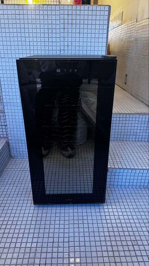 電子式ワインセラー　Lefierルフィエール LW-D32