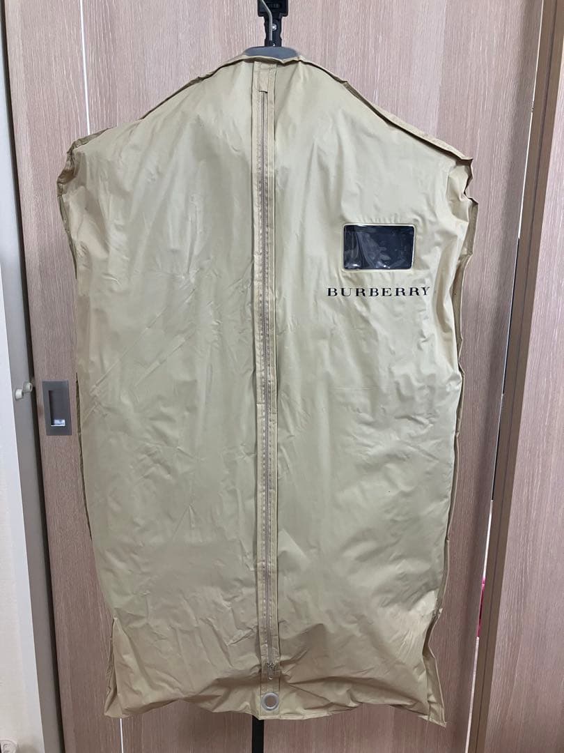 バーバリー　メンズ　Lサイズ　ダウンベスト　リバーシブル 新品 定価10万円超え