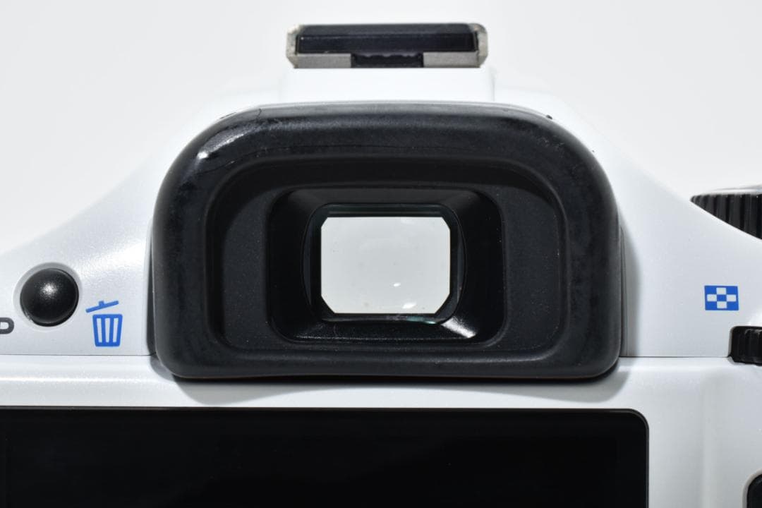 ★撮影枚数2,775枚・美品★ペンタックス K-x ボディ #20963