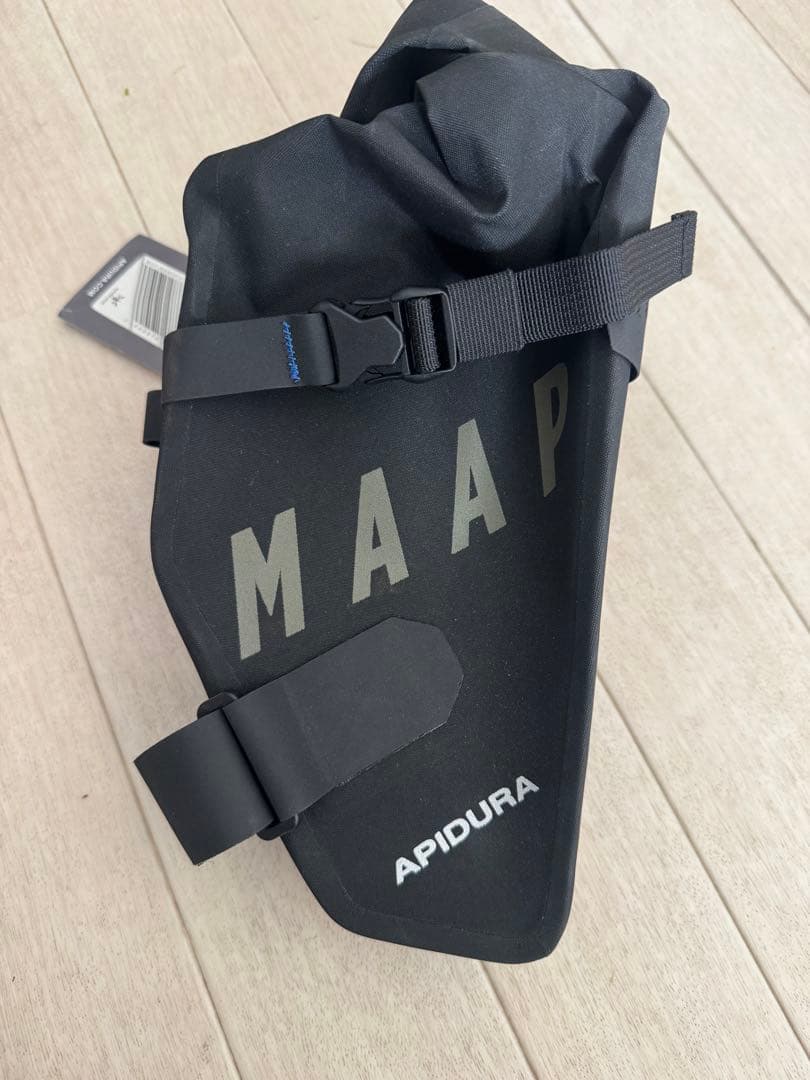 APIDURA  車体装着バッグ　オマケ付き