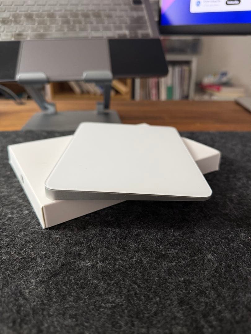 マウス・トラックボール Magic Trackpad MK2D3Z/A