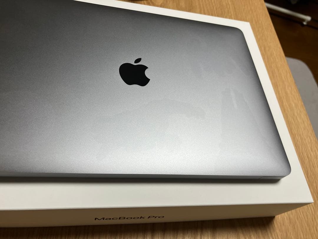 MacBook Air M1 メモリ16GB ストレージ512GB 13インチ