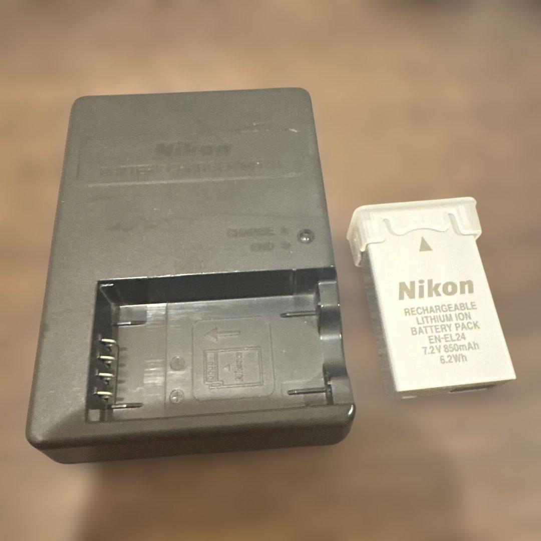 Nikon 1 J5 ミラーレスカメラ ダブルレンズキット