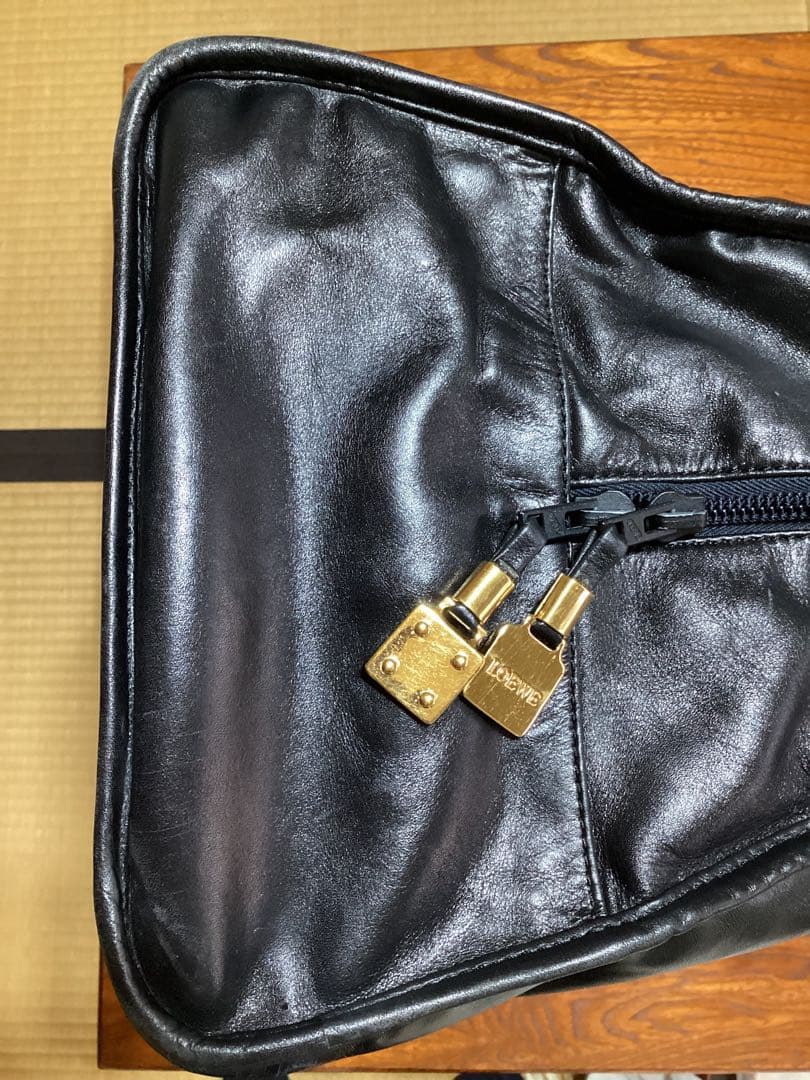 ロエベ LOEWEアマソナ レザー大型ボストン