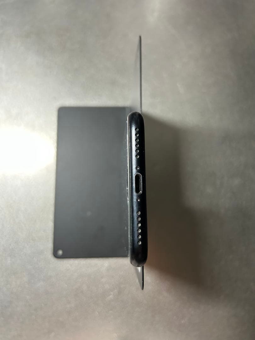 iPhone SE 第2世代 128GB ブラック SIMフリー ケース付き