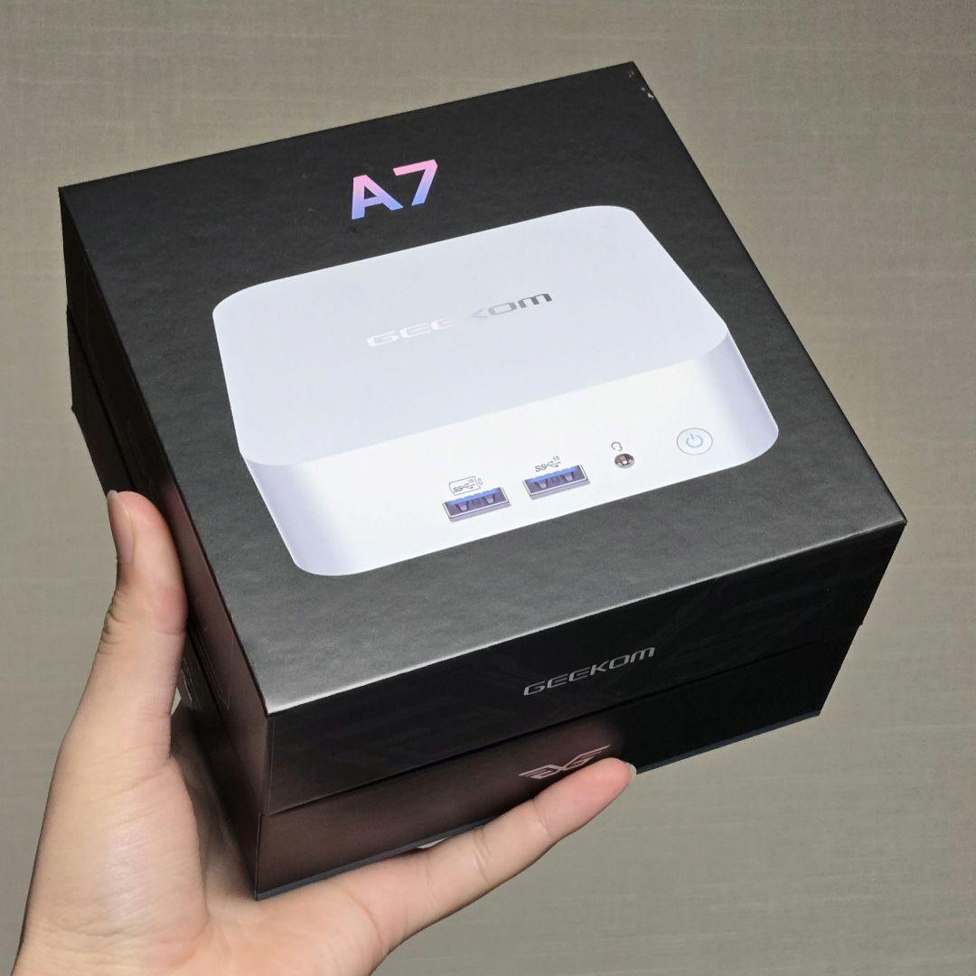 ミニPC GEEKOM A7 Ryzen 9 7940HS 2TBSSD miniPC
