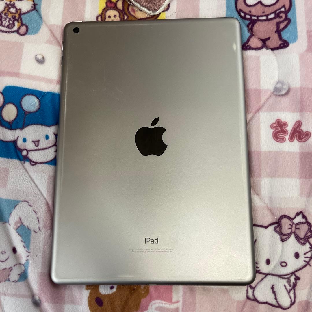 公式箱付き Apple iPad 第6世代（128G）