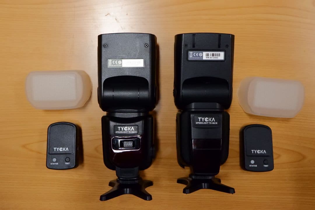 値下げしました！TYCKA  ワイヤレス フラッシュ2個セット