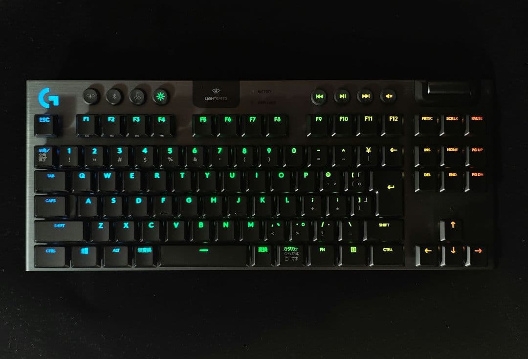 超美品Logitech G913 TKL ワイヤレスキーボード　茶軸 タクタイル