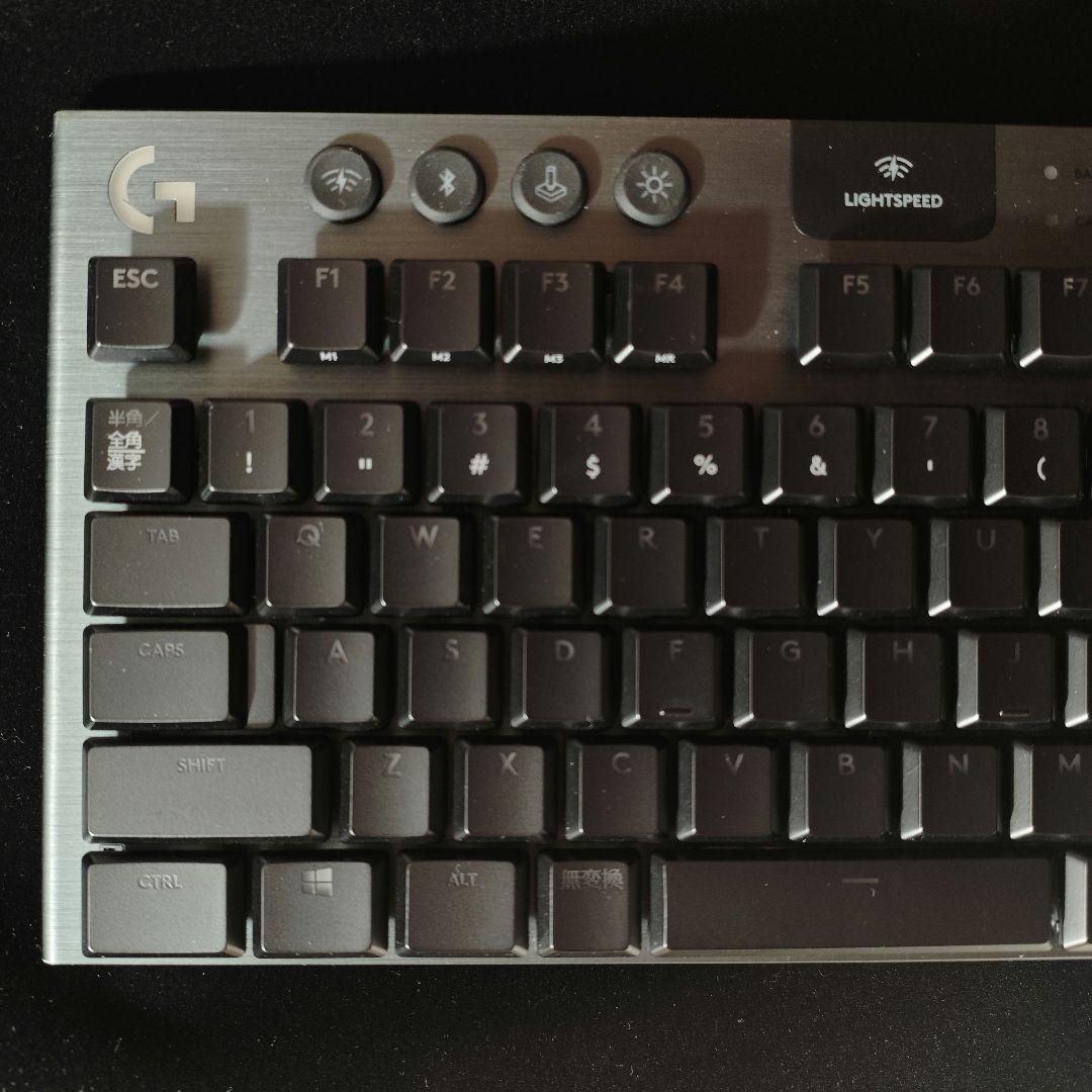 超美品Logitech G913 TKL ワイヤレスキーボード　茶軸 タクタイル