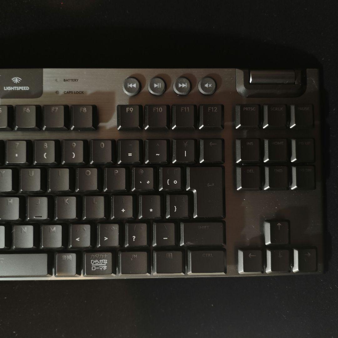 超美品Logitech G913 TKL ワイヤレスキーボード　茶軸 タクタイル