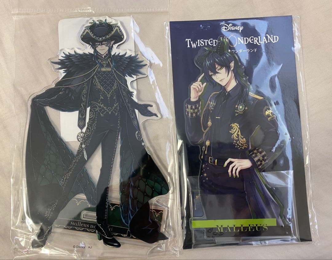 ツイステッドワンダーランド ツイステ マレウス・ドラコニア アクリルスタンド