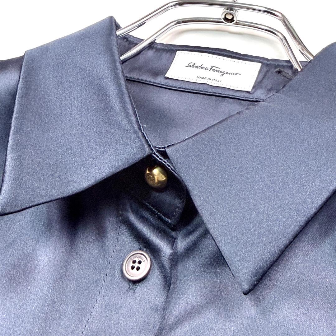 現行✨サルヴァトーレフェラガモ シルクブラウス シャツ 金ボタン