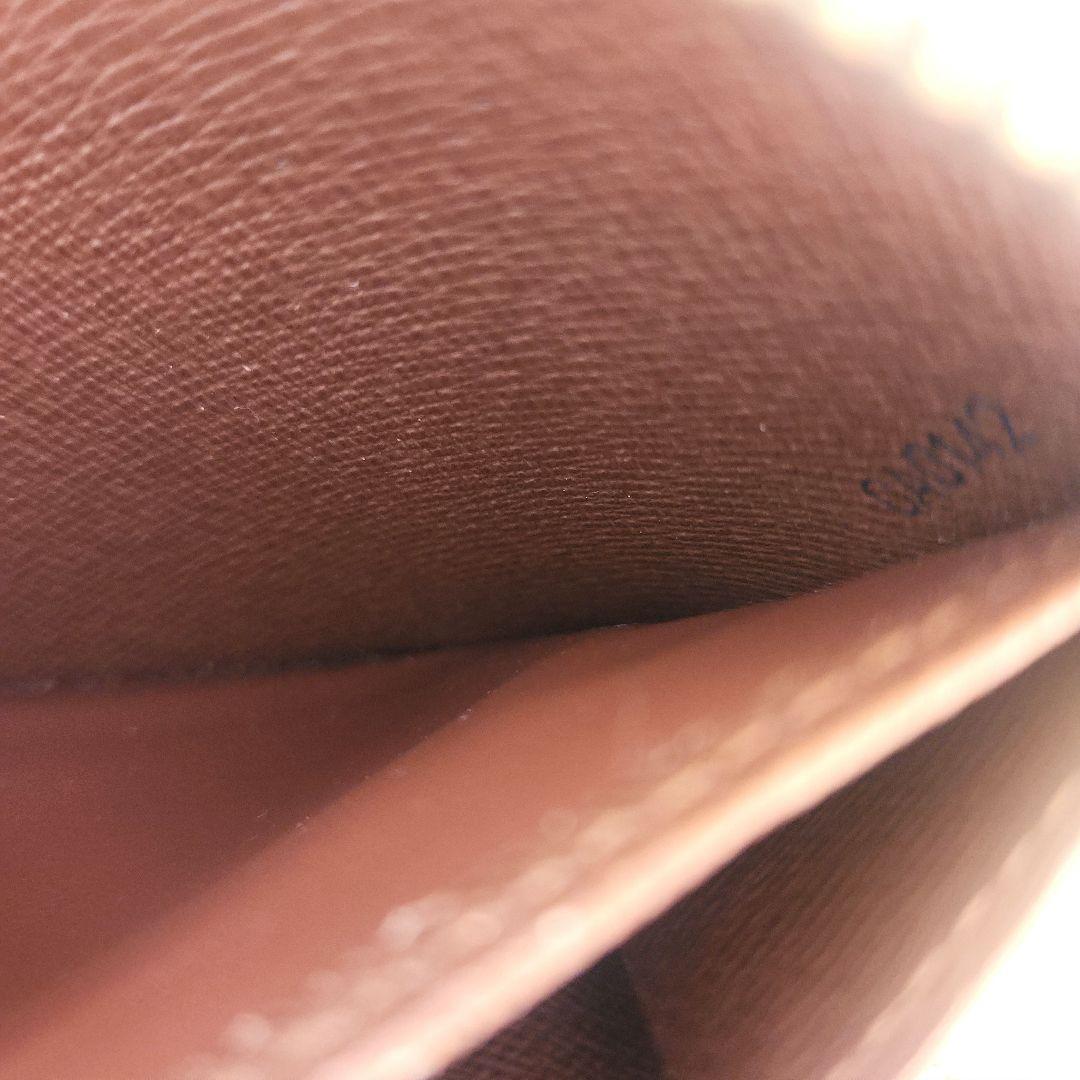 Louis Vuitton モノグラムジッピーウォレット　ユニセックス