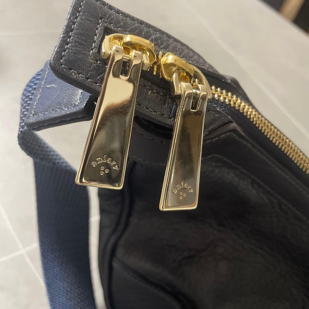 アニアリ　三日月　ショルダーバッグ