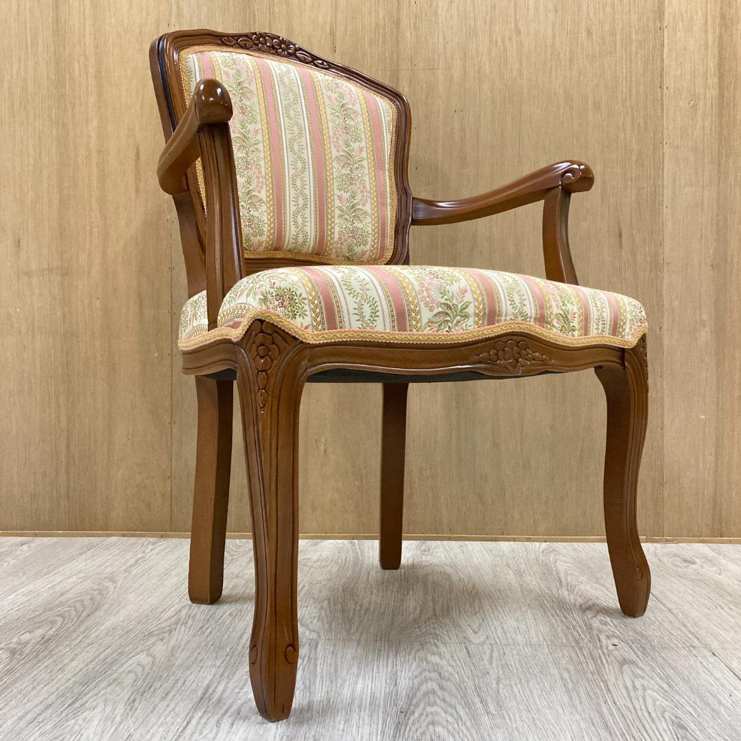 イタリア 　猫脚　アームチェア 　椅子　ダイニングチェア　クラシック 　A