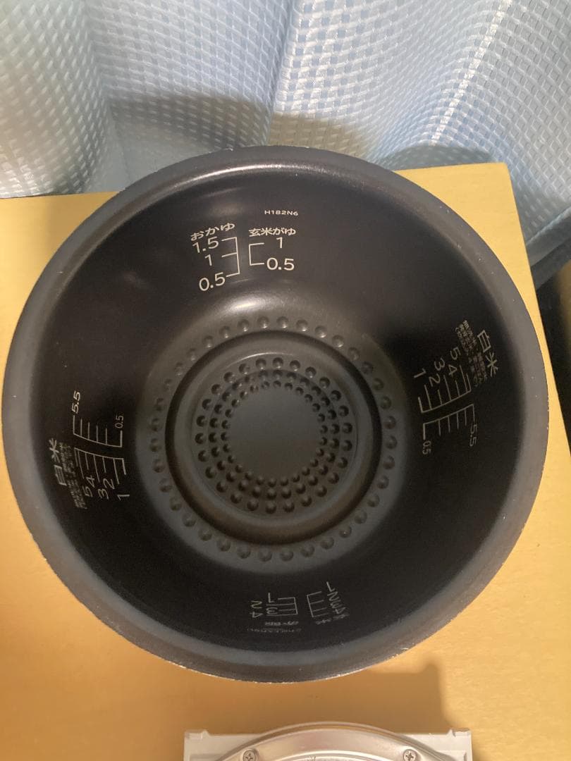 ★美品★２０２２年製　日立 RZ-TS105M IHジャー炊飯器　5.5合炊き