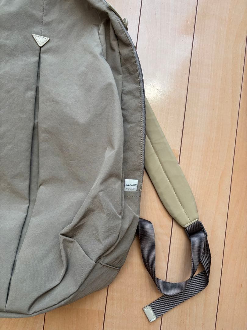 SAZABY PLUS LINE ROUND DAYPACK M グレー
