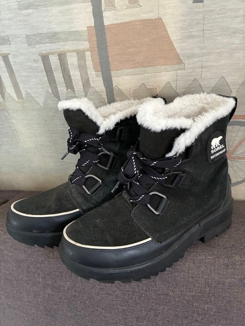 SOREL ファー付きムートンブーツ