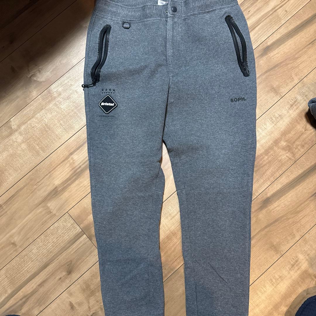 キリヒロ FCRB Bristol ベンチレーションフーディ セットアップ