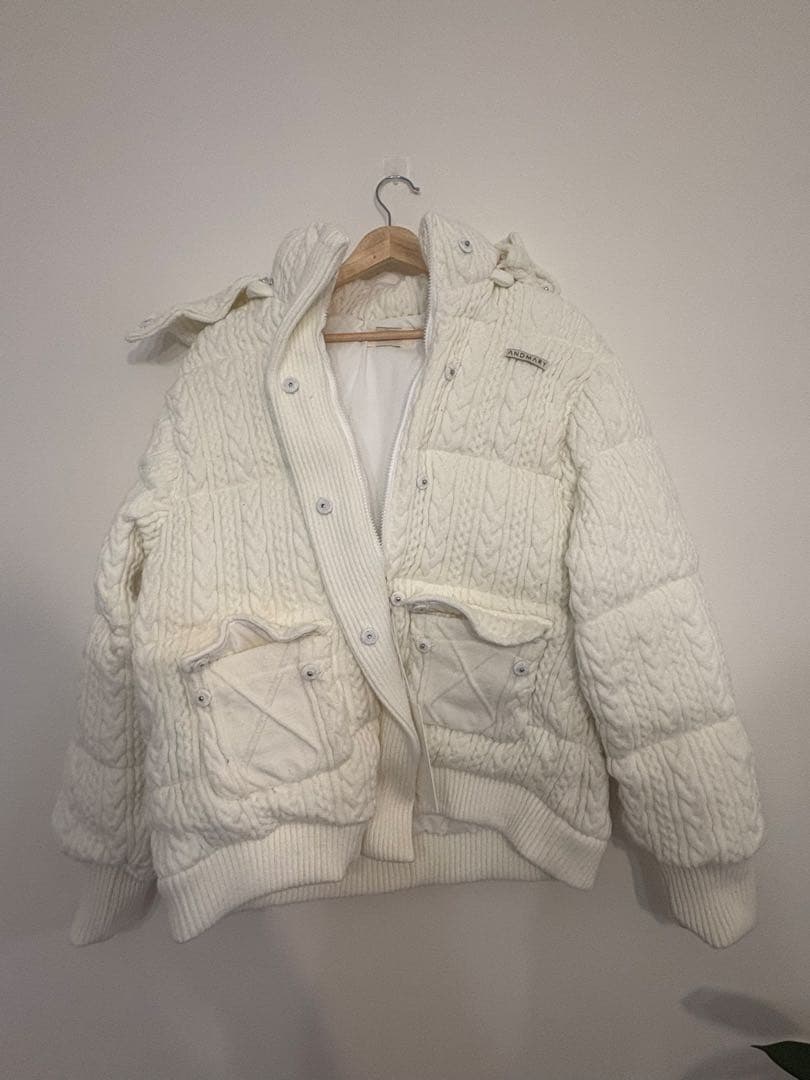 カ*ラ様 【新品タグ付】andmary ケーブルニット アウター ホワイト ベル