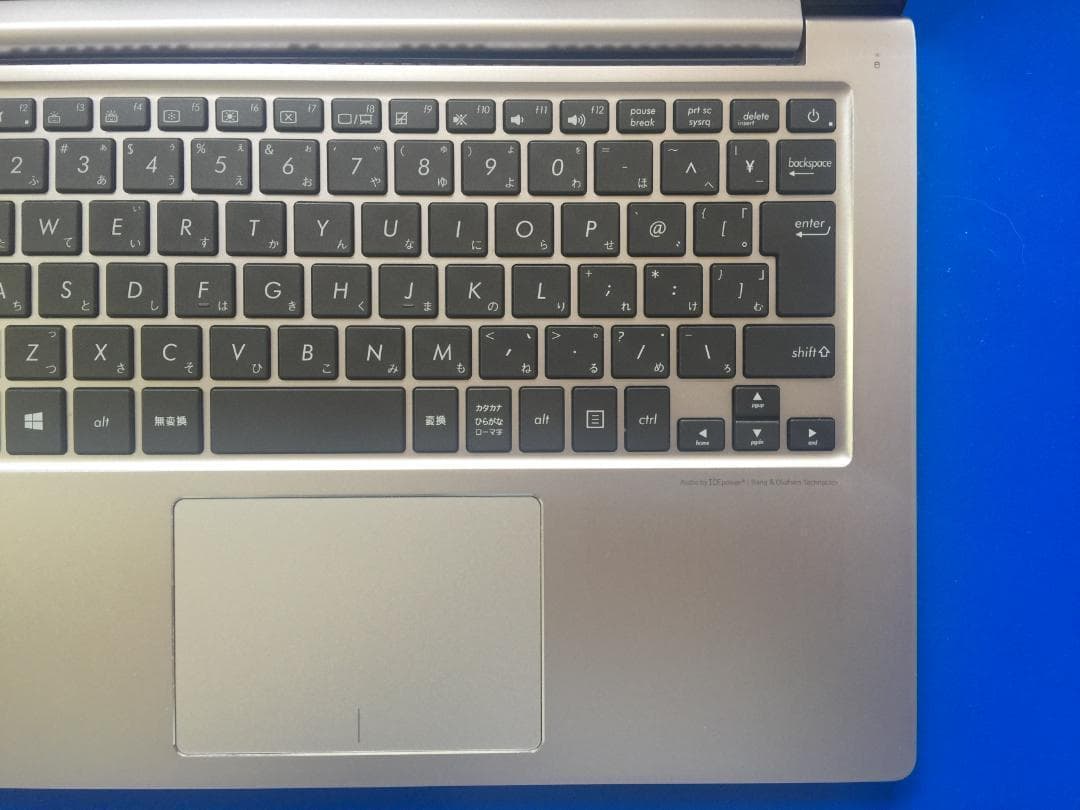 ASUS UX303L 13.3型TFT液晶　薄型・コンパクト ノートパソコン