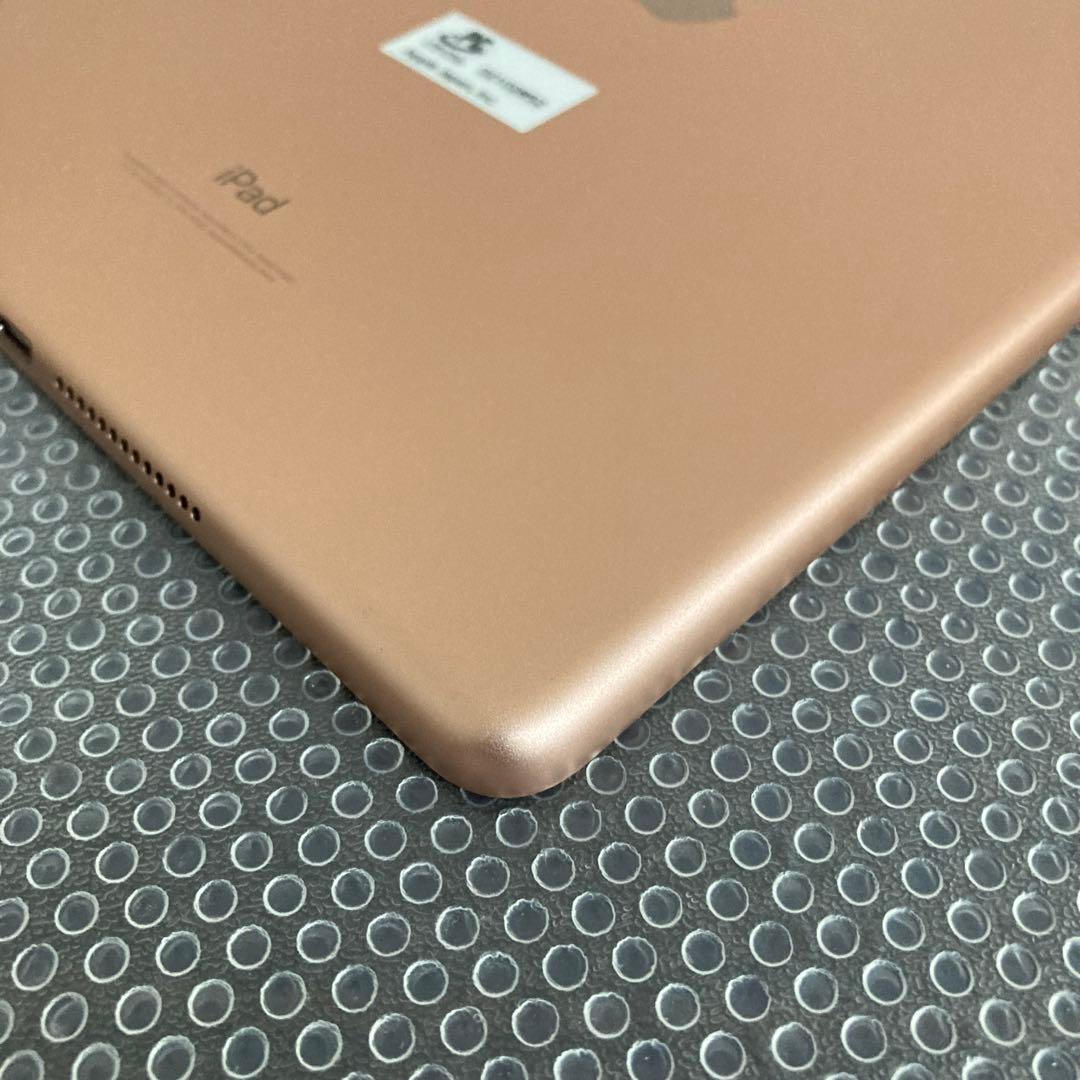 1050 電池最良好☆比較的美品☆iPad6第6世代 32GB WIFIモデル☆