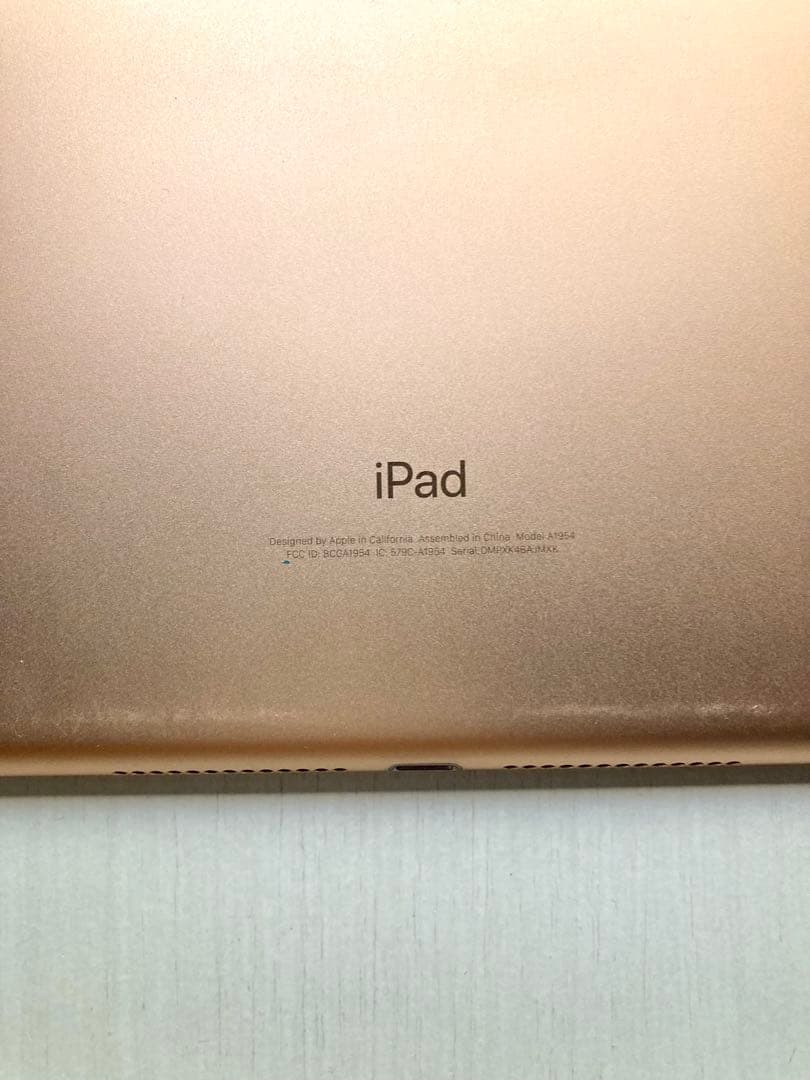 iPad第6世代　128GB ジャンク品　部品取り