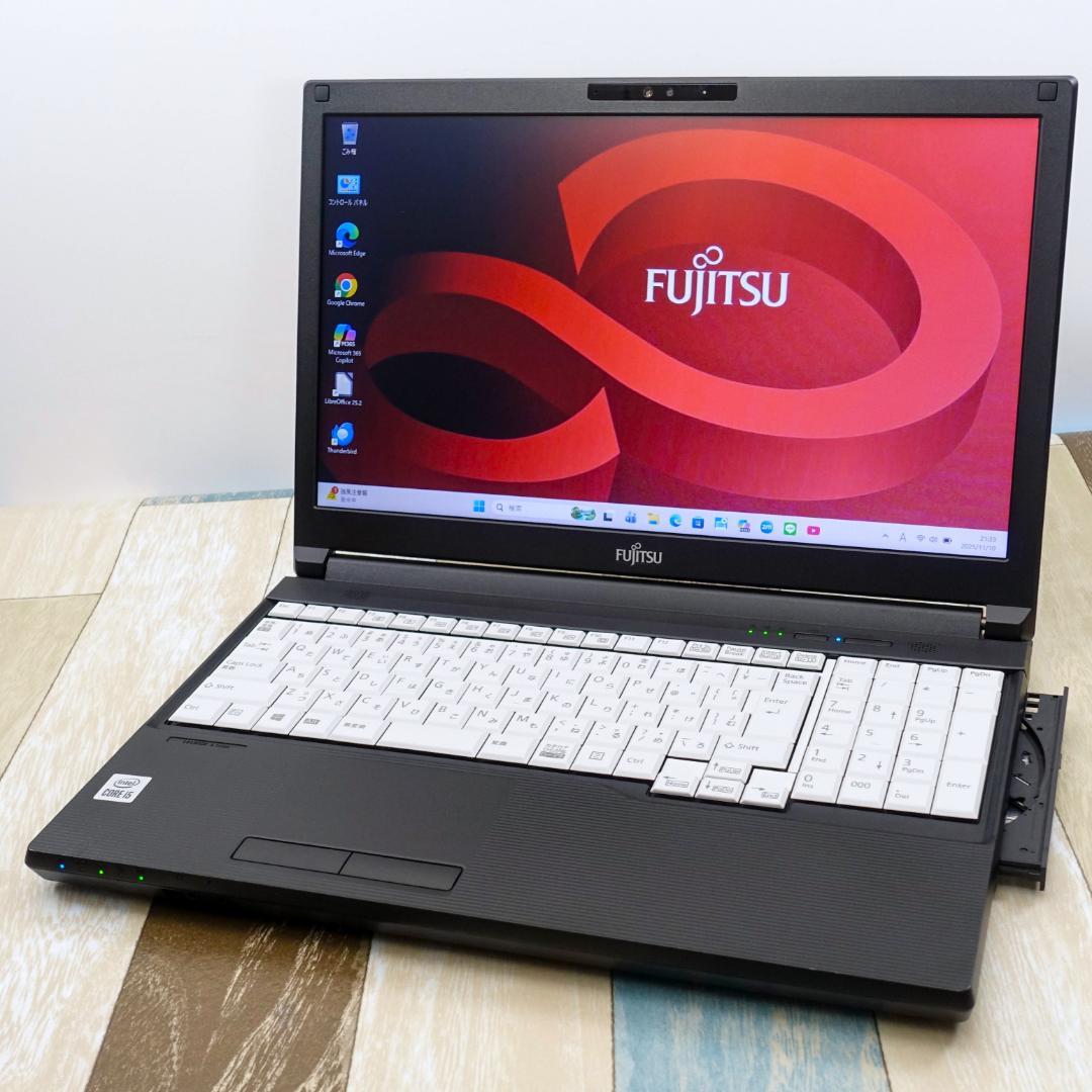 極美品で神速の２０２１年製✨第１０世代コアｉ５に大容量１６ＧＢメモリ搭載✨日本製