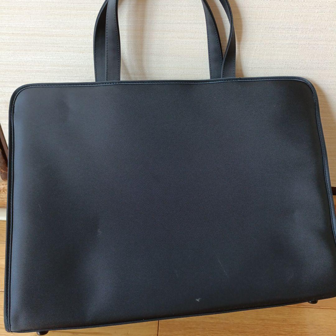 ファミリアFamilia　紺受験バッグ