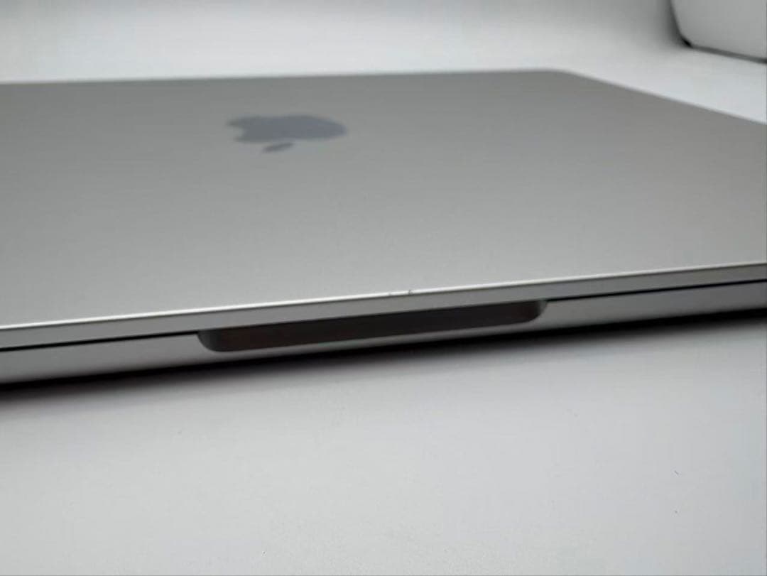 MacBook Air M2 13.6インチ 8GB 256GB