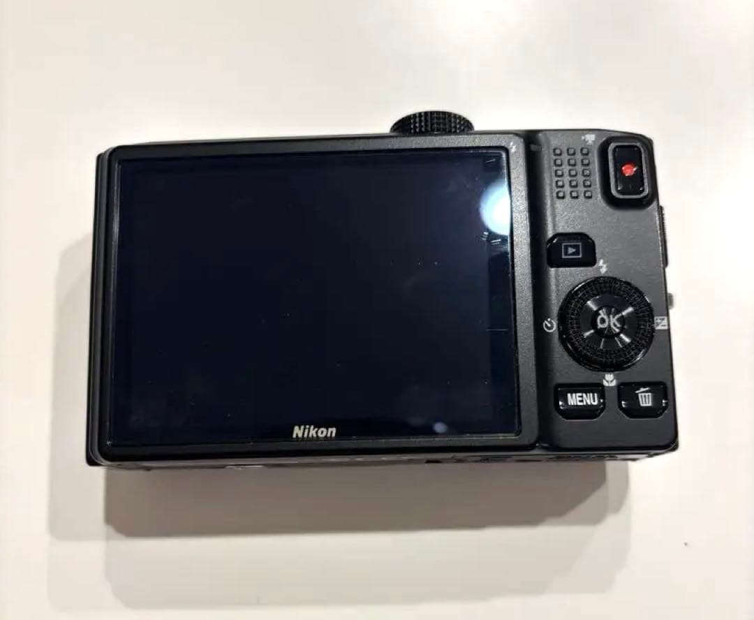 Nikon ニコン　COOLPIX S8200 動作確認済　本体・バッテリーのみ
