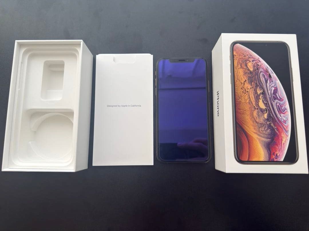 Apple iPhone Xs 64GB ゴールド 電池79% SIMフリー